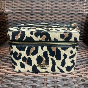 coach Cosmetic Case With Leopard Print ccf43